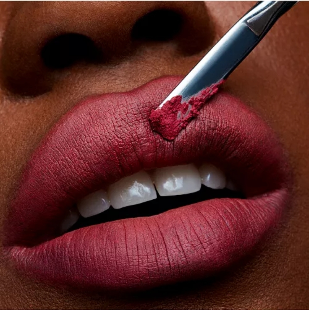 NIB MAC-Stay Curious 923, Powder Kiss Lipstick - Picture 7 of 16